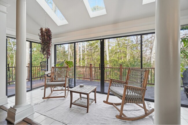 Foto del edificio - 63 Queens Ct