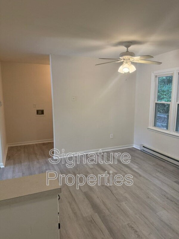 Foto del edificio - 5054 Glen Tara Dr