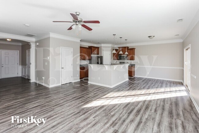Foto del edificio - 1013 Alder Ridge Ln