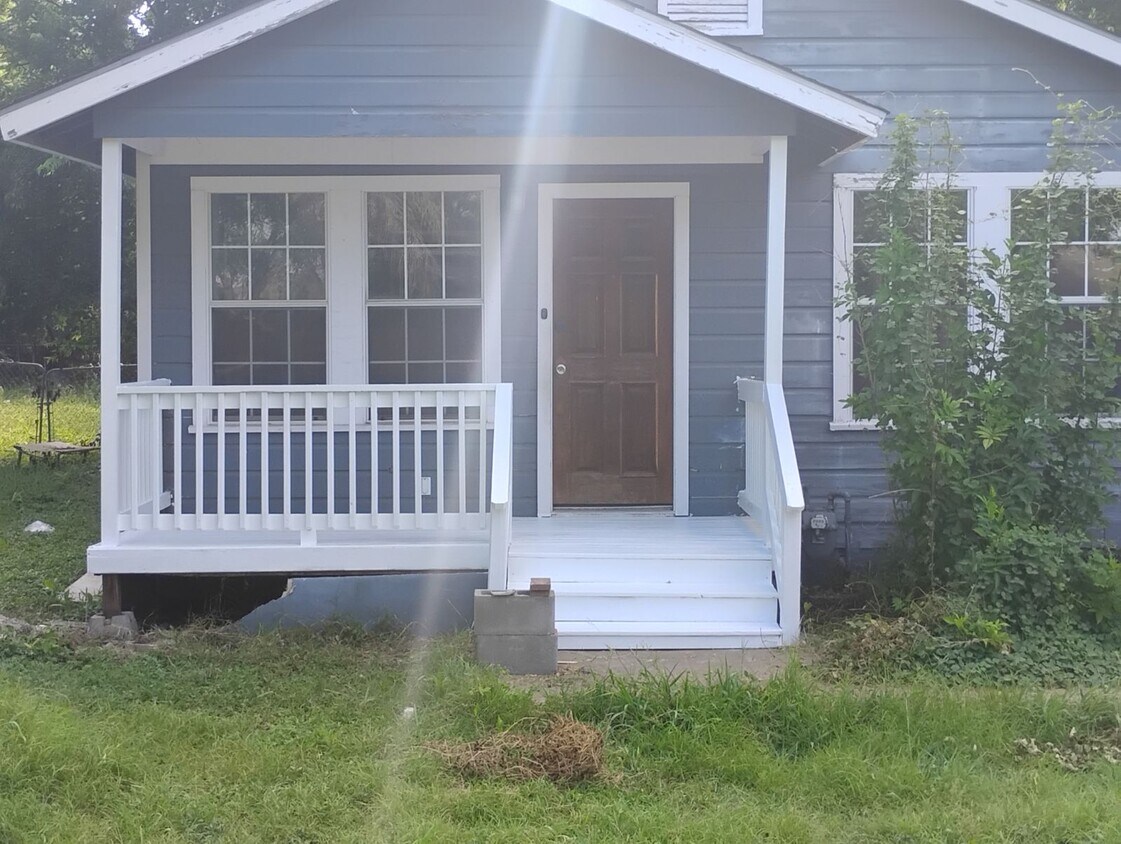 405 Neill St, Thrall, TX 76578 House Rental in Thrall, TX