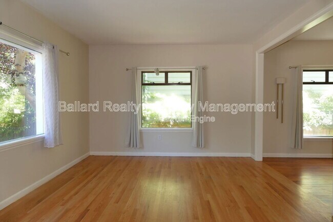Foto del edificio - 1417 NW 60th St