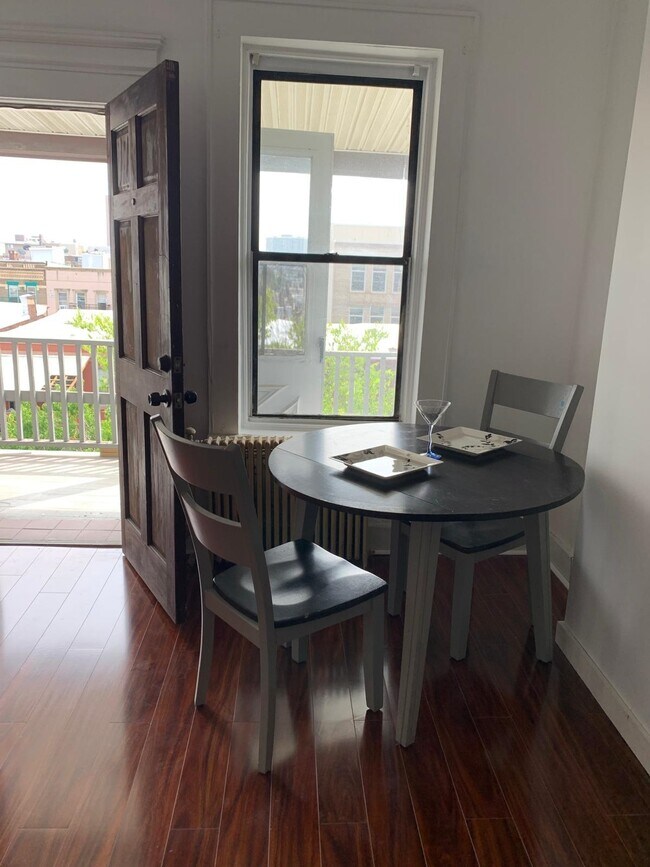 Foto del edificio - 131 64th St