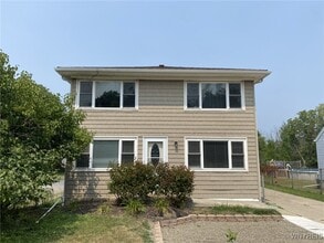 Building Photo - 5846 Sheridan Dr
