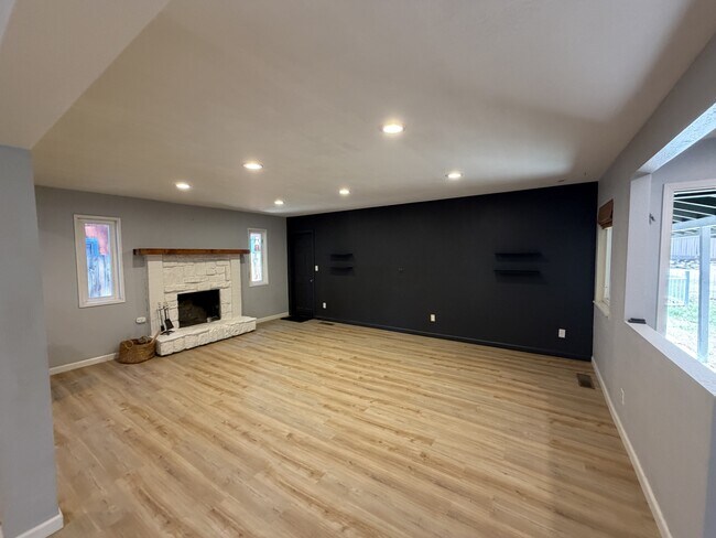 Foto del edificio - 3204 Apple St