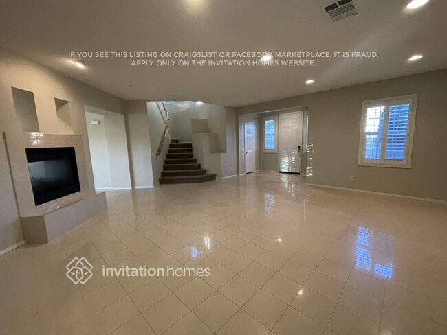 Building Photo - 1517 Margit St