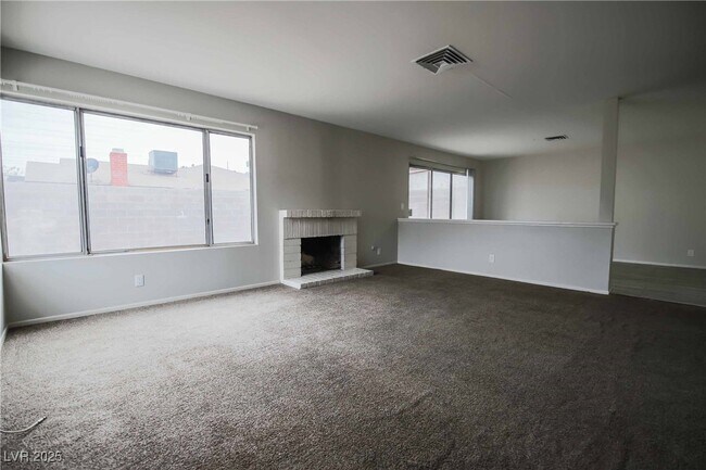 Building Photo - 7019 Grassy Knoll St