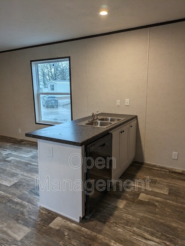 Building Photo - 7534 US-60