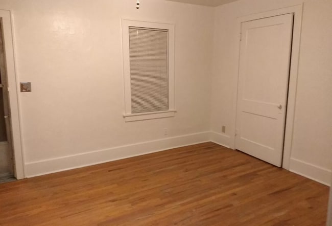 Building Photo - Cozy 1 bed 1 Bath Close to OU Campus