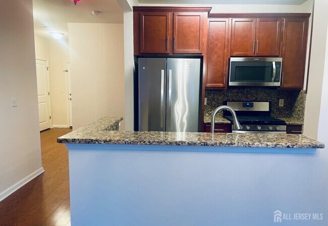 Building Photo - 728 Strassle Wy