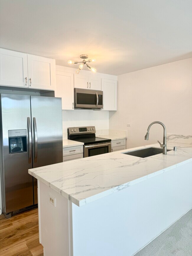 Foto del edificio - 1717 Mott-Smith Dr