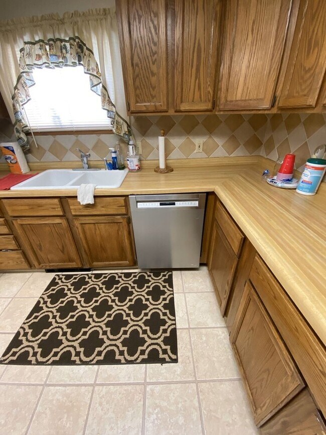 Foto del edificio - Charming 3BR House in Great Falls