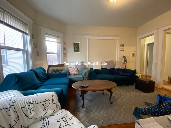 Foto del edificio - 300 Boston Ave