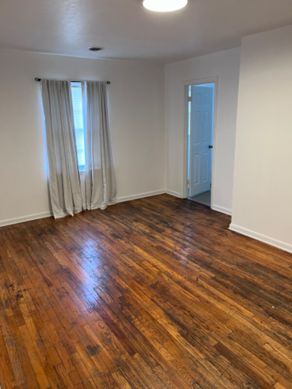 Foto del edificio - 202 E Washington St