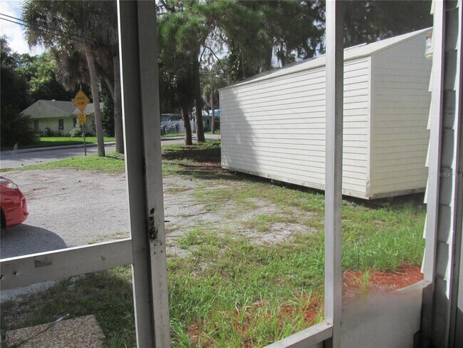 Foto del edificio - 300 Colonia Ln