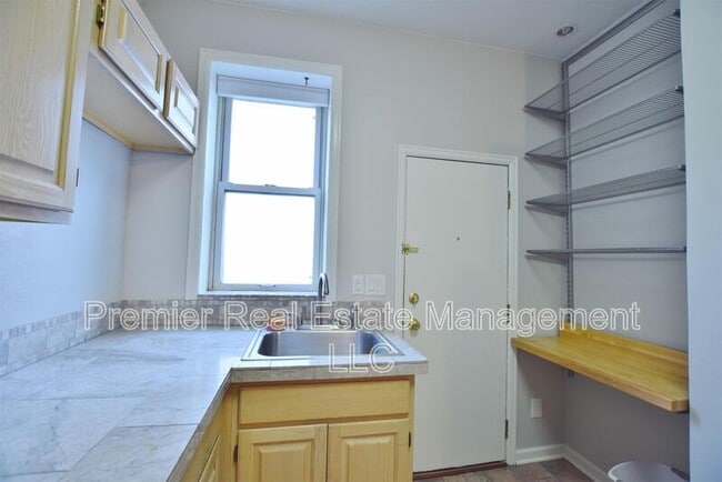 Photo - 335 E 7th Ave Townhome