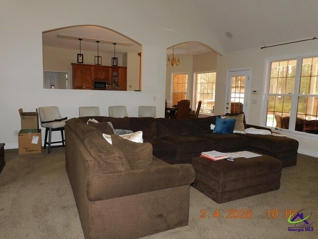 Building Photo - 214 Spanish Trail