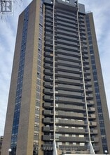 Building Photo - 900-900 Dynes Rd