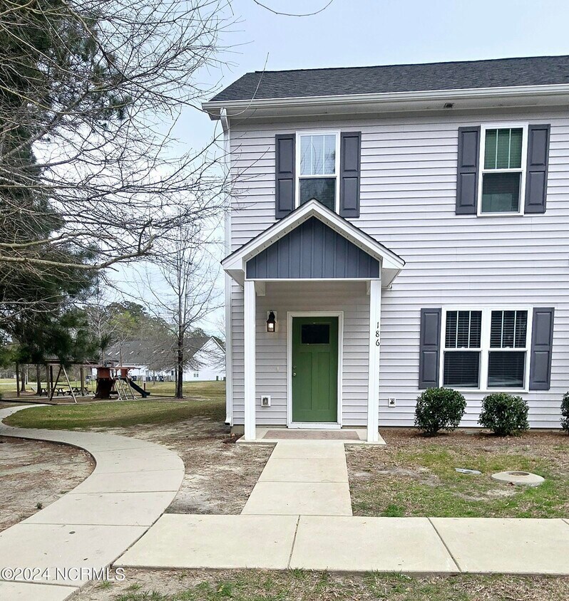 186 Lincoln Pl Cir, Leland, NC 28451 Townhome Rentals in Leland NC