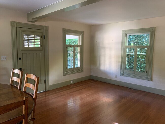 Foto del edificio - Downtown Auburn Charmer