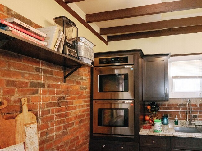 Foto del edificio - Beautiful Single Family Home for rent