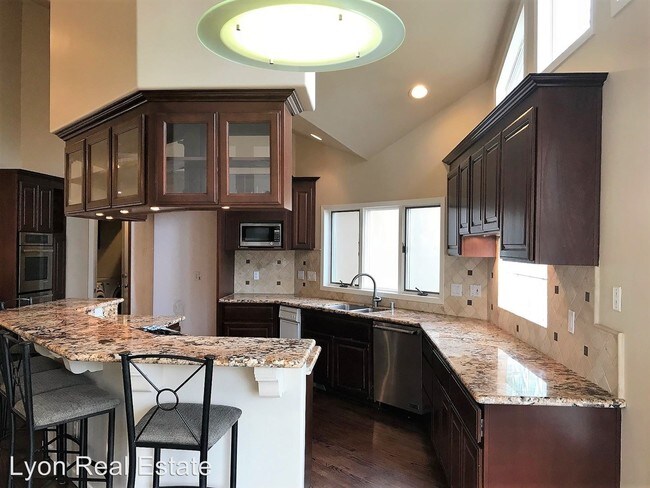 Foto del edificio - 681 Knight Ln