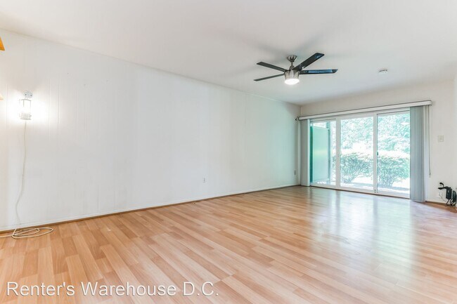Foto del edificio - 1 br, 1 bath House - 5808 Royal Ridge Dr U...