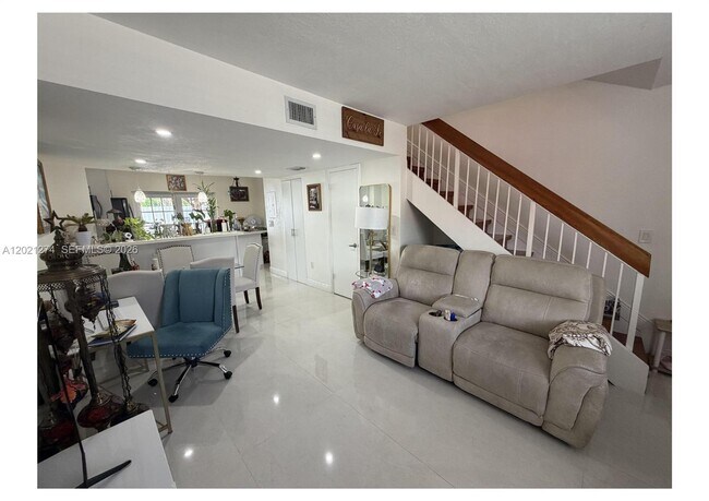Foto del edificio - 8265 NW 6th Terrace