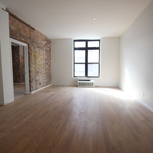 Primary Photo - 618 Bushwick Ave