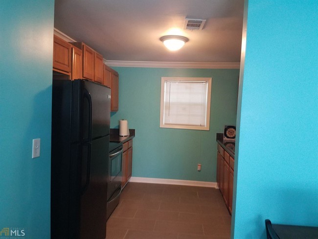 Foto del edificio - 687 Dalvigney St NW