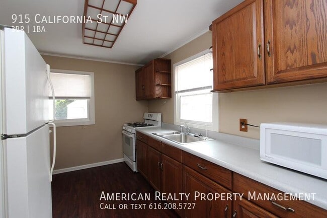 Foto del edificio - 915 California St NW