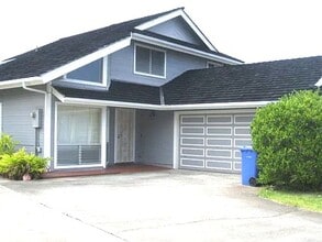 Building Photo - 130 Pinana St