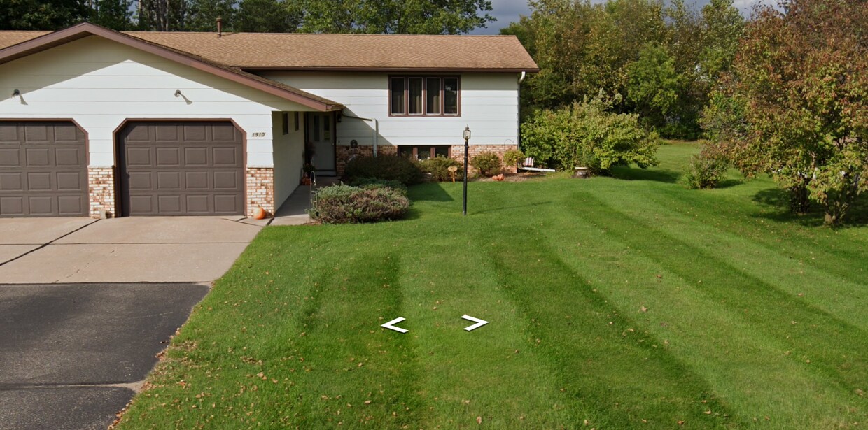 1910 Tamarack St, Plover, WI 54467 Townhome Rentals in Plover WI