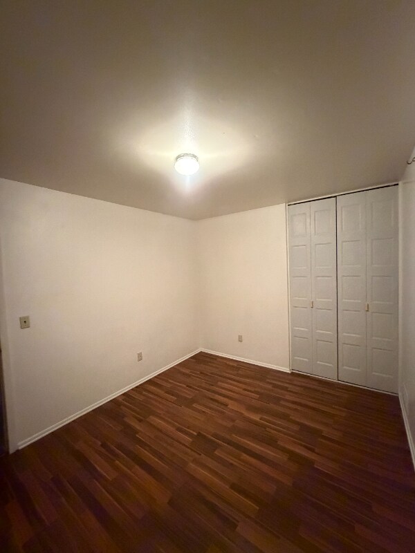 Foto del edificio - 411 McGuigan Pl