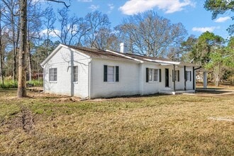 Building Photo - 185 Weiss Bluff Rd