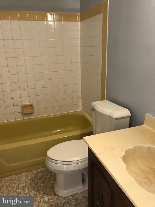 Foto del edificio - 206 Chaucer Ct