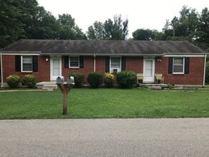 Building Photo - 1662 Vista Ln