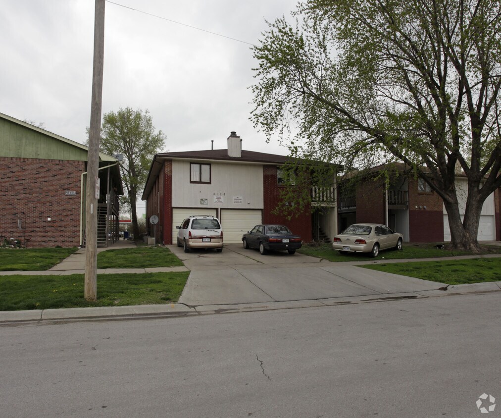 Primary Photo - 2120 J St