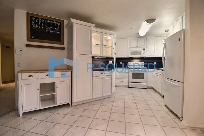 Foto del edificio - 8653 Avondale Rd NE