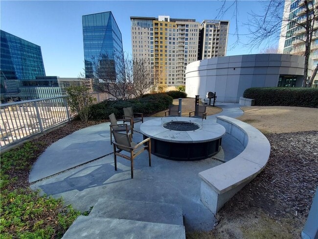 Building Photo - 44 Peachtree Pl NE
