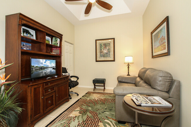 Building Photo - 318 Angler Dr