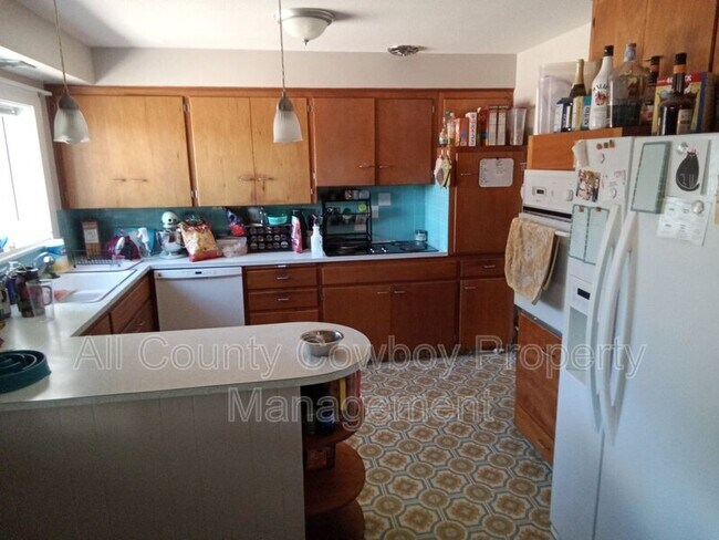Foto del edificio - 2115 E Sheridan St