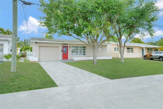 Building Photo - 2925 NW 69th Ave