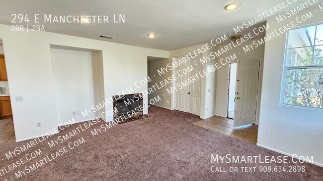 Foto del edificio - 294 E Manchester LN San Bernardino Ca 92408