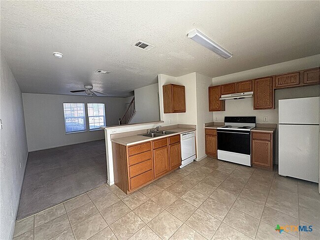Foto del edificio - 2102 Tahoe Ct