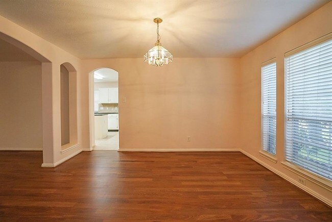 Foto del edificio - 14718 Armitage Ln