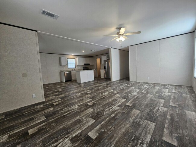 Foto del edificio - 6571 Hidden Oaks Dr