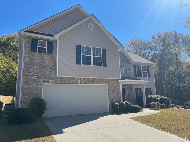 Foto del edificio - Relax in your spacious home deep in the Watson Grove subdivision