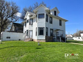 Building Photo - 233 S Duluth Ave