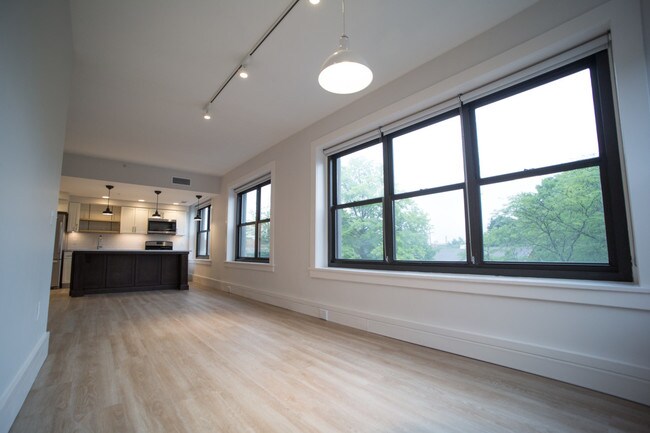 Building Photo - The Elizabeth Apartments