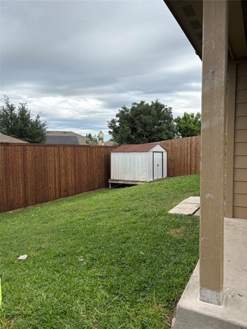 Foto del edificio - 221 Spring Hollow Dr